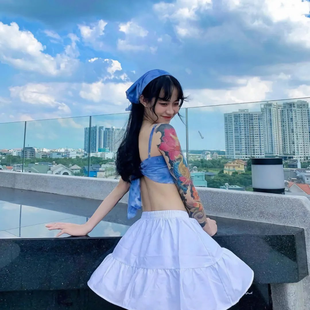 恐怖热线之大头怪婴